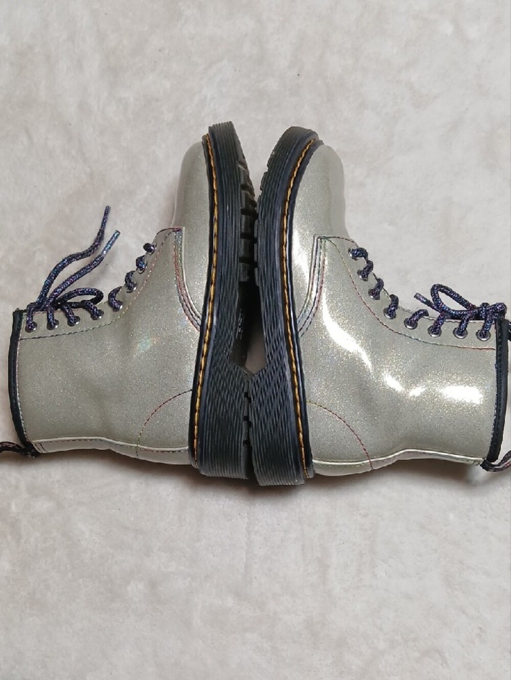 Dr. Martens Kids Iridescent Silver Combat Boots with Black Soles Size 12 Girl - Picture 4 of 8
